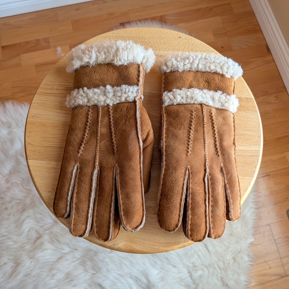 Womanโs / Manโs Sheepskin Gloves Size S- M Leather
